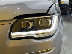 Lincoln Navigator Presidential Edition 3.5T - ფოტო 7