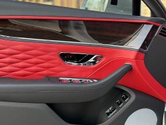 Bentley Flying Spur Plug-in Hybrid 2022 2.9T V6 - ფოტო 13