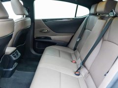 Lexus ES 2022 300h Premium Edition - ფოტო 15