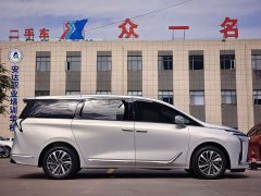 Buick GL8 Luxurious Edition Premium Trim - ფოტო 4