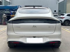 IM Motors Zhiji LS6 Pure Electric Max - ფოტო 7