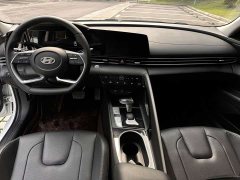 Hyundai Elantra 2022 1.5L CVT Luxury - ფოტო 6