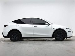 Tesla Model Y Long Range All-Wheel Drive Launch Edition - ფოტო 5
