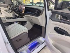 Denza D9 2022 DM-i 970 AWD Flagship - ფოტო 10