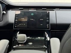 Land Rover Range Rover Sport 360PS S - ფოტო 17