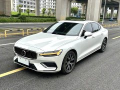 Volvo S60 B4 Smart Luxury Edition - ფოტო 1