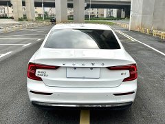 Volvo S60 B4 Smart Luxury Edition - ფოტო 9