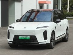 NIO ES8 2026 Six-Seat Executive Luxury Edition - ფოტო 1