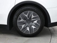 Tesla Model Y L Long Range All-Wheel Drive - ფოტო 8