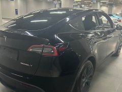 Tesla Model Y Rear-Wheel Drive - ფოტო 8