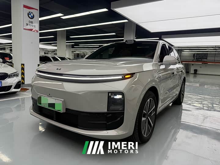 Li Auto L6 Max - ავტომობილი ჩინეთიდან