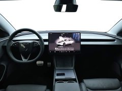 Tesla Model 3 2025 High Performance All-Wheel Drive - ფოტო 16