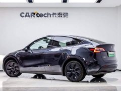 Tesla Model Y Long Range All-Wheel Drive - ფოტო 4