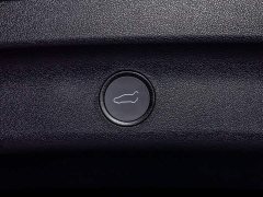 Tesla Model Y Long Range All-Wheel Drive - ფოტო 7
