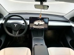 Tesla Model Y 2022 Facelift Long Range All-Wheel Drive - ფოტო 5