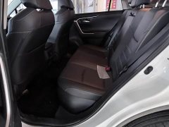 Toyota RAV4 2.5L E-CVTAWDFlagship Edition - ფოტო 11