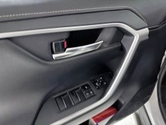 Toyota RAV4 2.5L E-CVTAWDFlagship Edition - ფოტო 9
