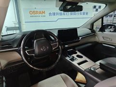 Toyota Gravia 2.5L Hybrid Comfort Edition - ფოტო 4