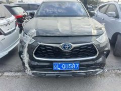 Toyota Highlander 2022 Hybrid 2.5L AWD Premium 7-Seater - ფოტო 2