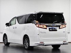 Toyota Vellfire 2020 Dual Motor 2.5L HV Premium Edition - ფოტო 4