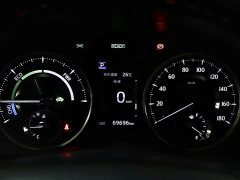 Toyota Vellfire 2020 Dual Motor 2.5L HV Premium Edition - ფოტო 9