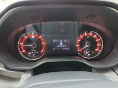 New Journey Xintu V90 2.0T AMT Yunjie FWD Rear Single Tire Short Wheelbase Mid-roof 6-seater - ფოტო 11