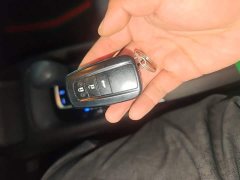 Toyota Corolla 2022 1.8L CVT Luxury - ფოტო 8