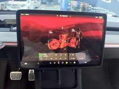 Tesla Model Y Long Range All-Wheel Drive - ფოტო 12