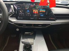 Changan Oushan Z6 Blue Whale 1.5T DCT Smart Leader City Edition - ფოტო 12