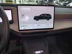 Volvo XC70 Plug-in Hybrid 2026 Two-Wheel Drive Long Range Core - ფოტო 12