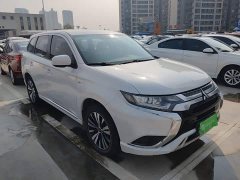 Mitsubishi Outlander 2.0L FWD Comfort 5-Seater - ფოტო 3