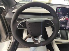 Tesla Model Y L Long Range All-Wheel Drive - ფოტო 10