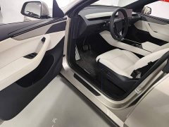 Tesla Model Y L Long Range All-Wheel Drive - ფოტო 15