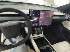 Tesla Model Y L Long Range All-Wheel Drive - ფოტო 9