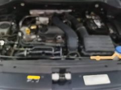 Volkswagen Touareg 300TSI Two-Wheel Drive Crescent Edition - ფოტო 19