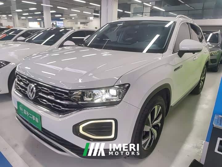 Volkswagen Taos 330TSI FWD Luxury Smart Connected Edition Plus