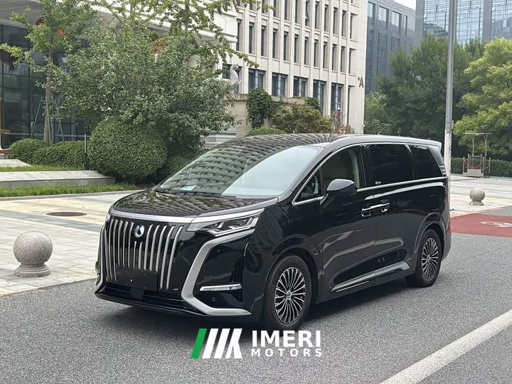 Denza D9 EV 620 Premium Edition