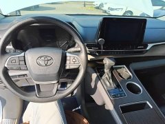 Toyota Sienna 2021 2.5L Hybrid Comfort Edition - ფოტო 9