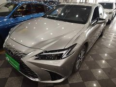 Lexus ES 200 Premium Edition - ფოტო 1
