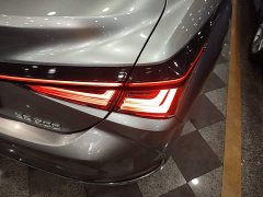 Lexus ES 200 Premium Edition - ფოტო 7