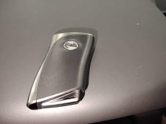 Lexus ES 200 Premium Edition - ფოტო 8