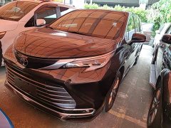 Toyota Sienna 2024 2.5L Hybrid AWD Luxury - ფოტო 1