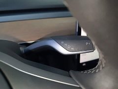 Tesla Model Y Long Range All-Wheel Drive - ფოტო 13