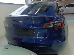 Tesla Model Y Long Range All-Wheel Drive - ფოტო 5