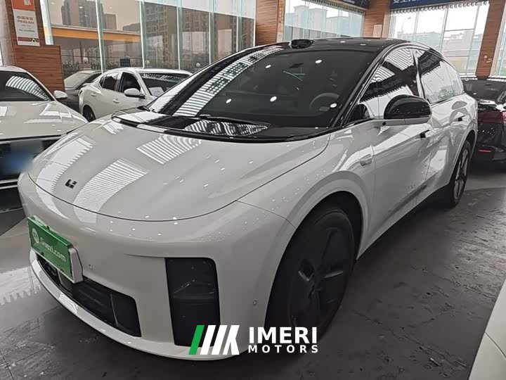 Li Auto i6 2025 Two-Wheel Drive Standard - ავტომობილი ჩინეთიდან