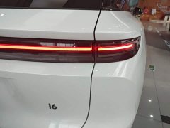 Li Auto i6 2025 Two-Wheel Drive Standard - ფოტო 7