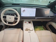Li Auto i6 2025 Two-Wheel Drive Standard - ფოტო 9