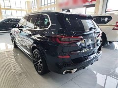 BMW X5 xDrive 30Li Luxury M Sport Package - ფოტო 4