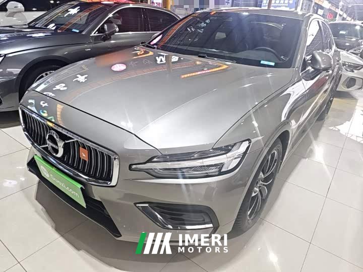 Volvo S60 2022 B4 Smart Luxury Edition - ავტომობილი ჩინეთიდან