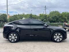 Tesla Model Y Rear-Wheel Drive - ფოტო 5